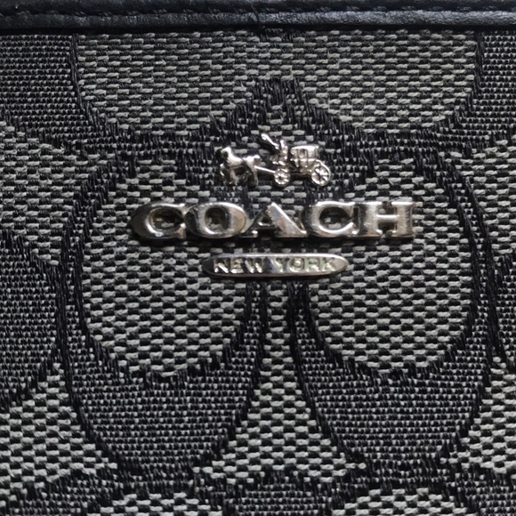Coach Wallet - Picture 2 of 4